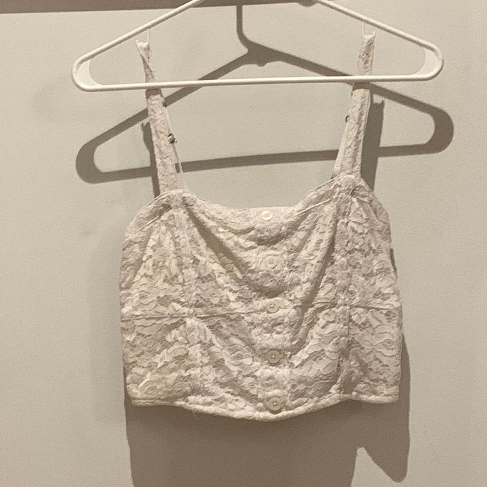 Cropped lace tank